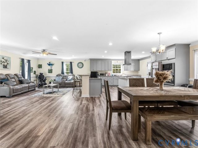 1920 Meadow Rd, Sandston, VA 23150