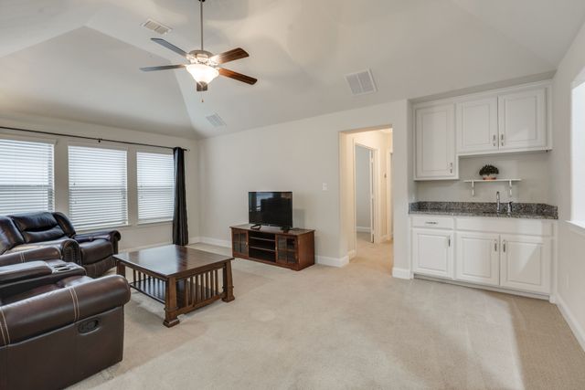 625 Surrey, Flower Mound, TX 75022