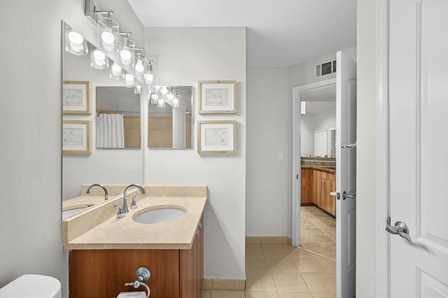 1000 Crystal Way L, Delray Beach, FL 33444