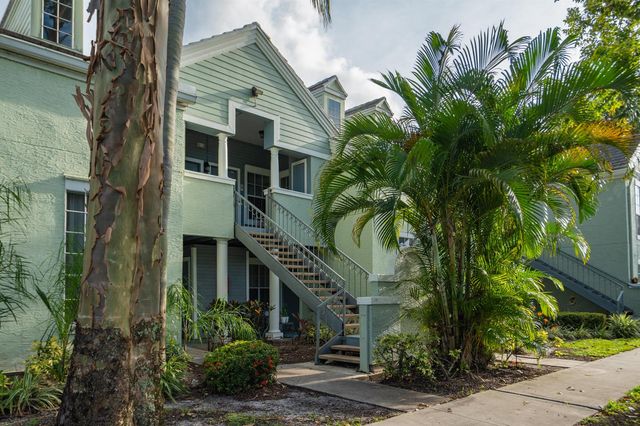 1000 Crystal Way L, Delray Beach, FL 33444