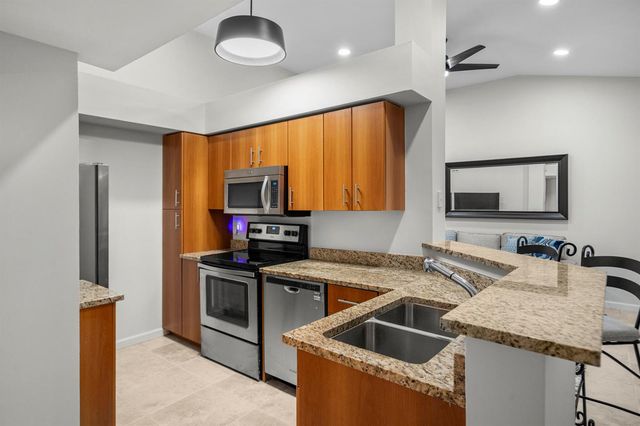 1000 Crystal Way L, Delray Beach, FL 33444
