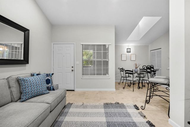 1000 Crystal Way L, Delray Beach, FL 33444