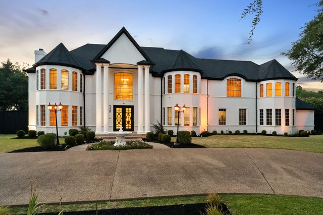 307 Meadow Drive, Sunnyvale, TX 75182
