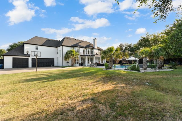 307 Meadow Drive, Sunnyvale, TX 75182
