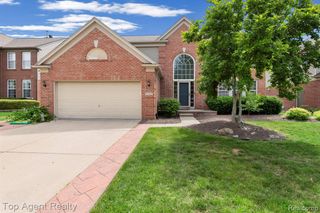 33780 Stonecrest Drive, Sterling Heights, MI 48312