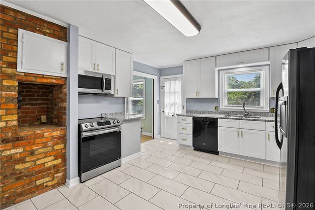 444 Holly Lane, Fayetteville, NC 28305