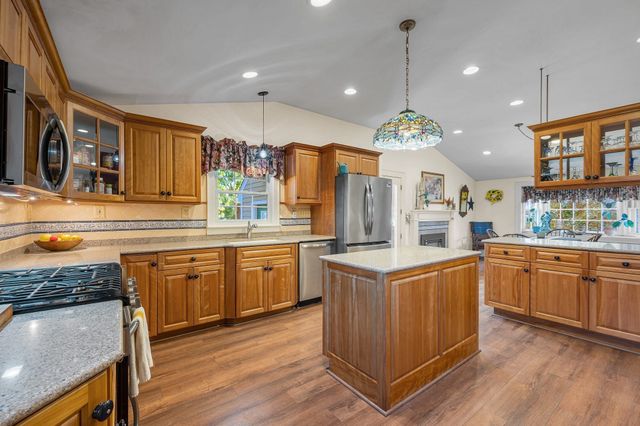 246 Acton Road, Chelmsford, MA 01824