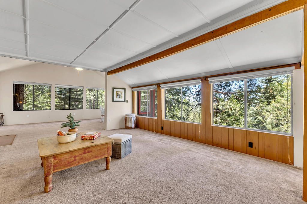 Image 12 of property listing at 52751 Fernland Drive, Idyllwild, CA 92549