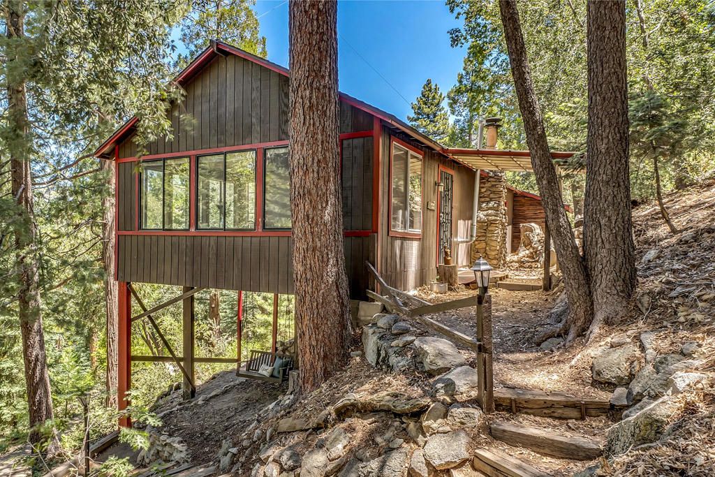 Image 24 of property listing at 52751 Fernland Drive, Idyllwild, CA 92549