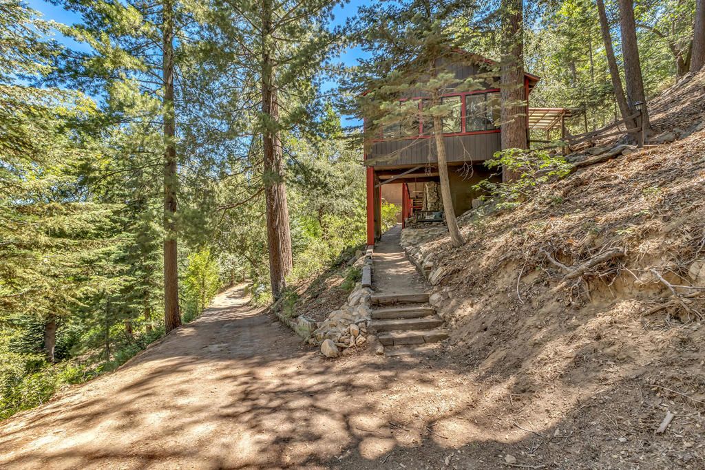 Image 28 of property listing at 52751 Fernland Drive, Idyllwild, CA 92549