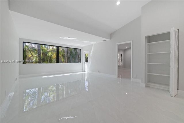 22665 Meridiana Dr, Boca Raton, FL 33433