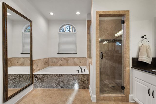 915 Hilton Drive, Mansfield, TX 76063