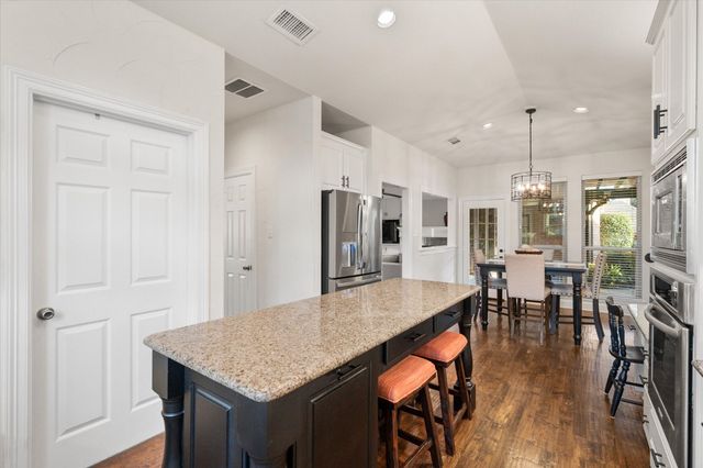 915 Hilton Drive, Mansfield, TX 76063