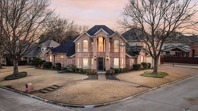 915 Hilton Drive, Mansfield, TX 76063