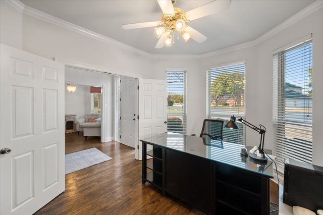 915 Hilton Drive, Mansfield, TX 76063