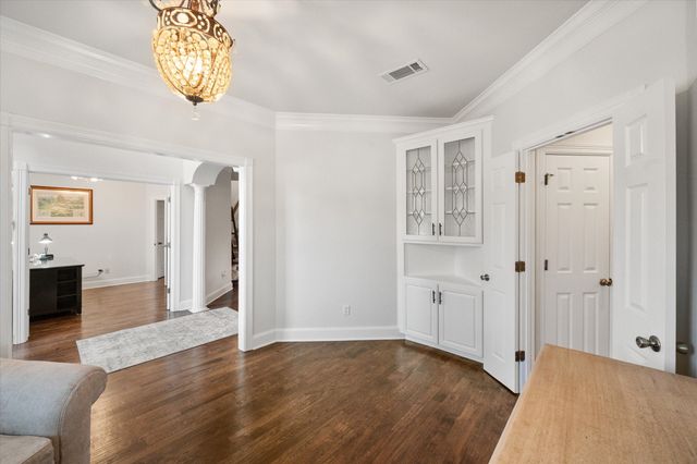 915 Hilton Drive, Mansfield, TX 76063