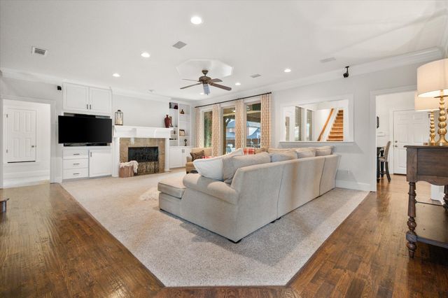 915 Hilton Drive, Mansfield, TX 76063