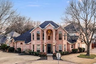 915 Hilton Drive, Mansfield, TX 76063