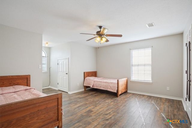 8600 Five Wells Road, Rogers, TX 76569