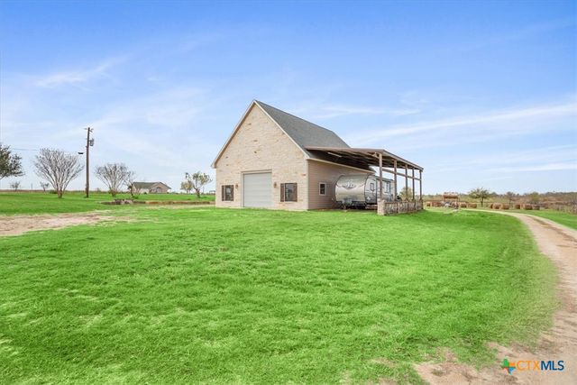 8600 Five Wells Road, Rogers, TX 76569