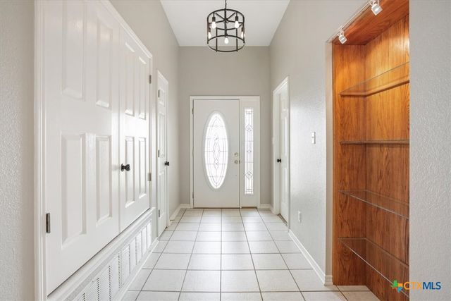 8600 Five Wells Road, Rogers, TX 76569