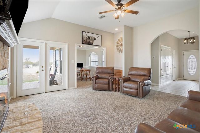 8600 Five Wells Road, Rogers, TX 76569