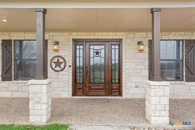 8600 Five Wells Road, Rogers, TX 76569