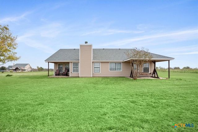 8600 Five Wells Road, Rogers, TX 76569