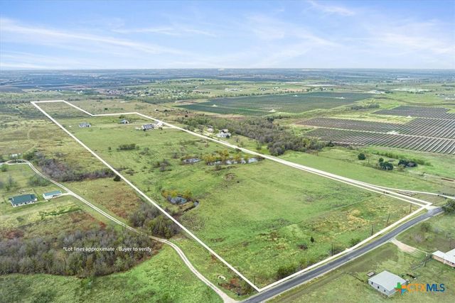 8600 Five Wells Road, Rogers, TX 76569