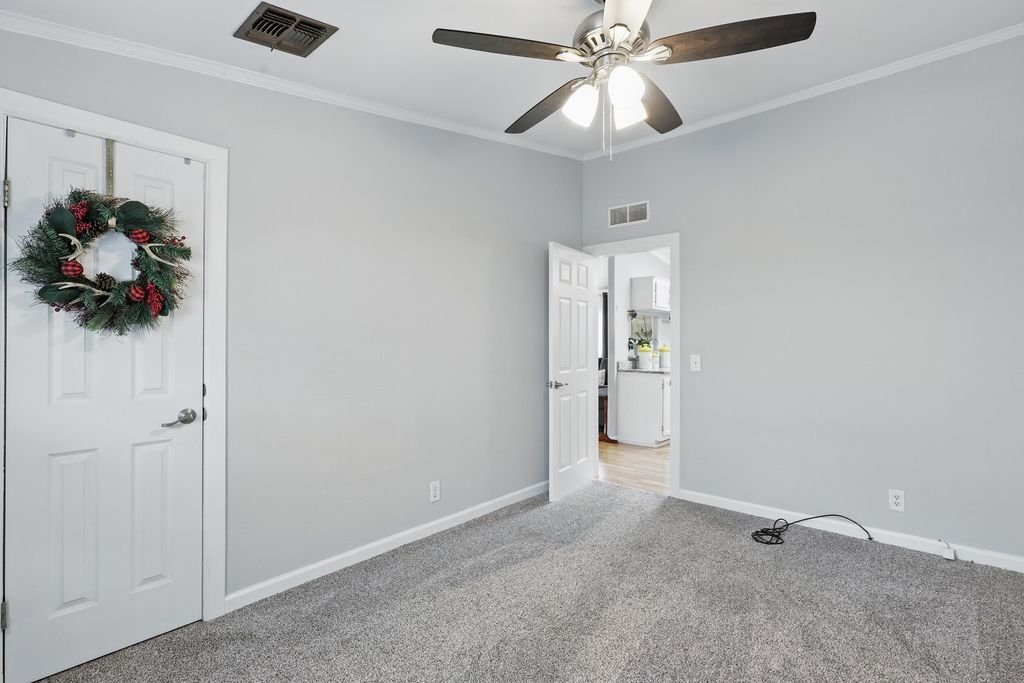Image 31 of property listing at 8930 Thor Road SW, Albuquerque, NM 87121