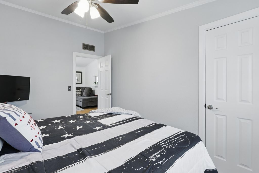 Image 34 of property listing at 8930 Thor Road SW, Albuquerque, NM 87121