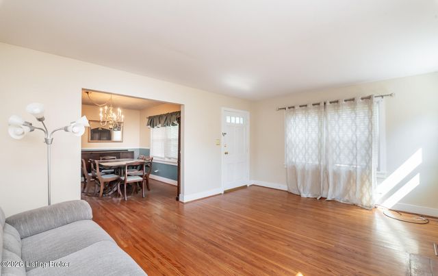 1244 Bourbon Ave, Louisville, KY 40213
