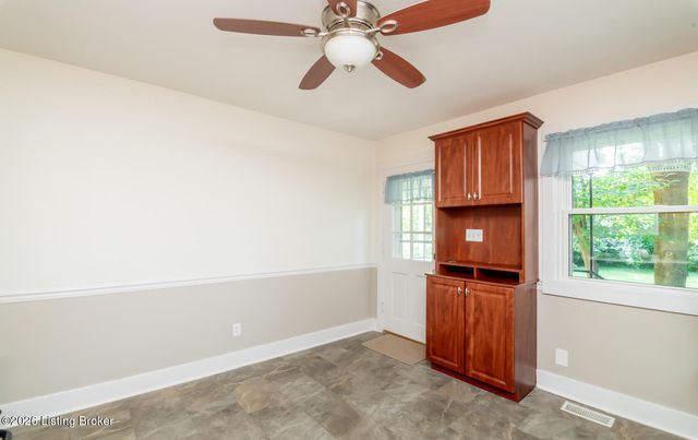 1244 Bourbon Ave, Louisville, KY 40213