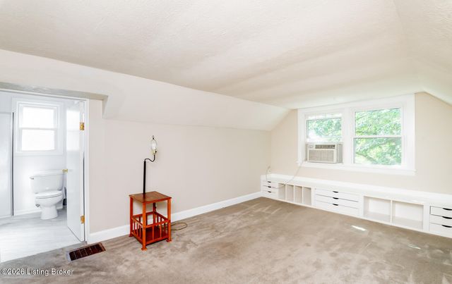 1244 Bourbon Ave, Louisville, KY 40213