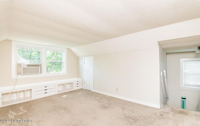 1244 Bourbon Ave, Louisville, KY 40213