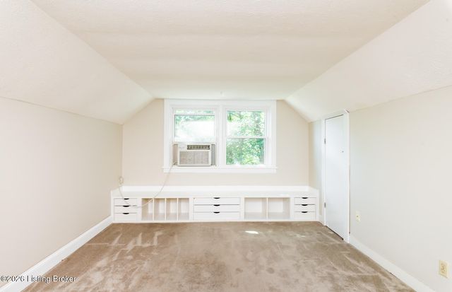 1244 Bourbon Ave, Louisville, KY 40213
