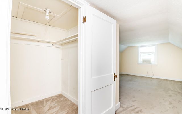 1244 Bourbon Ave, Louisville, KY 40213