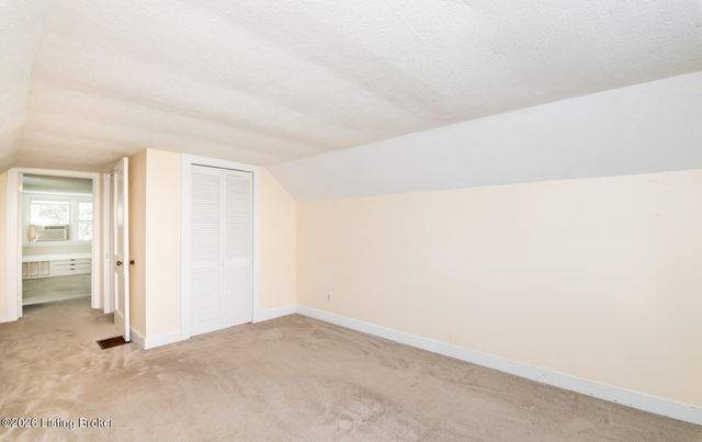 1244 Bourbon Ave, Louisville, KY 40213