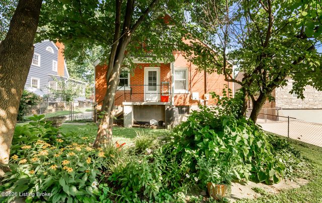 1244 Bourbon Ave, Louisville, KY 40213