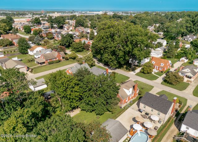 1244 Bourbon Ave, Louisville, KY 40213
