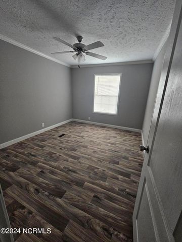 864 Yaupon Drive SW, Calabash, NC 28467