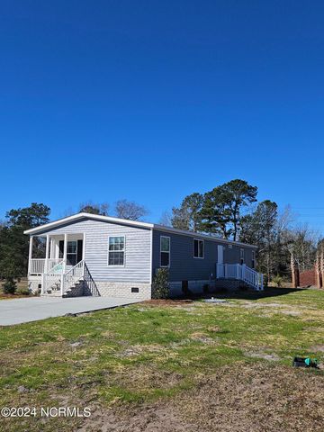 864 Yaupon Drive SW, Calabash, NC 28467