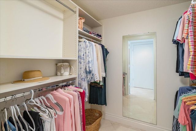 715 Bayshore Drive 506, Fort Lauderdale, FL 33304