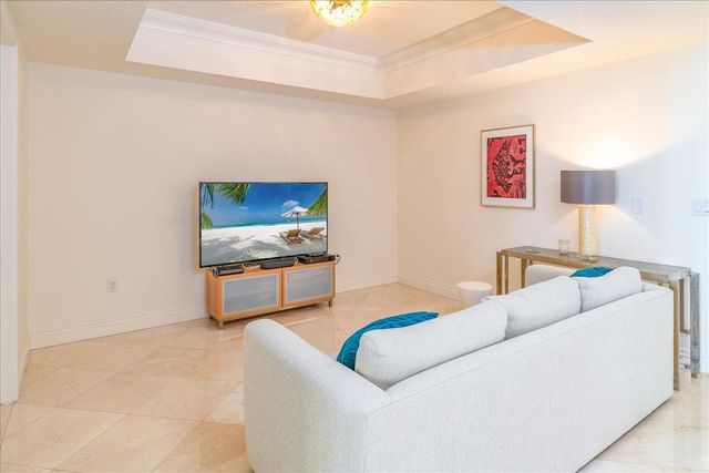 715 Bayshore Drive 506, Fort Lauderdale, FL 33304