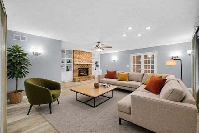 212 Timrick Drive, Munster, IN 46321