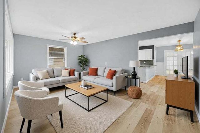 212 Timrick Drive, Munster, IN 46321