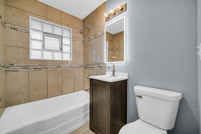 212 Timrick Drive, Munster, IN 46321