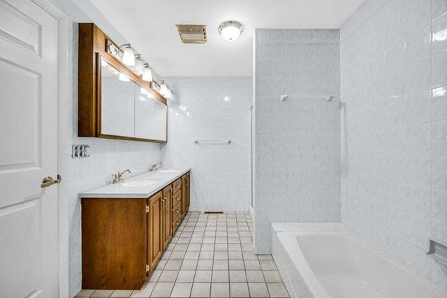 212 Timrick Drive, Munster, IN 46321