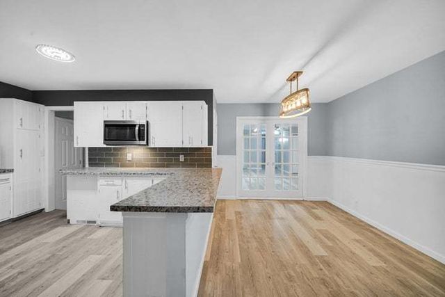 212 Timrick Drive, Munster, IN 46321