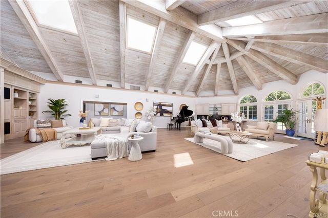 1531 Rodeo Road, Arcadia, CA 91006